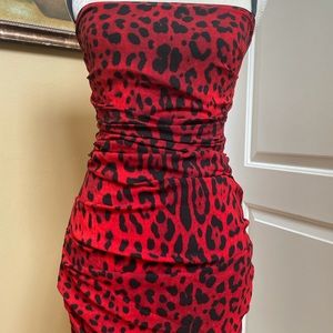 STUNNING DOLCE & GABBANA LEOPARD PRINT Ruched SILK Body Hugging DRESS Size S 40